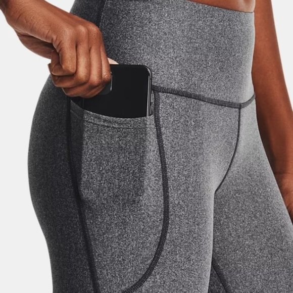 Women's Under Armour HeatGear® No-Slip High-Waisted Capri Leggings - Picture 5 of 9